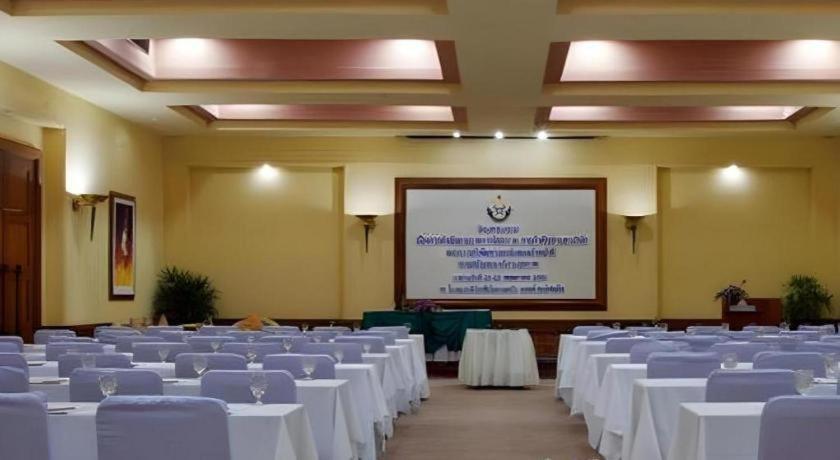 Lake View Hotel And Golf Club Hua Hin Exterior foto