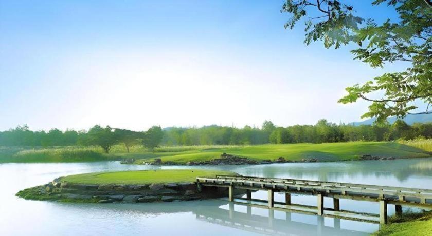 Lake View Hotel And Golf Club Hua Hin Exterior foto